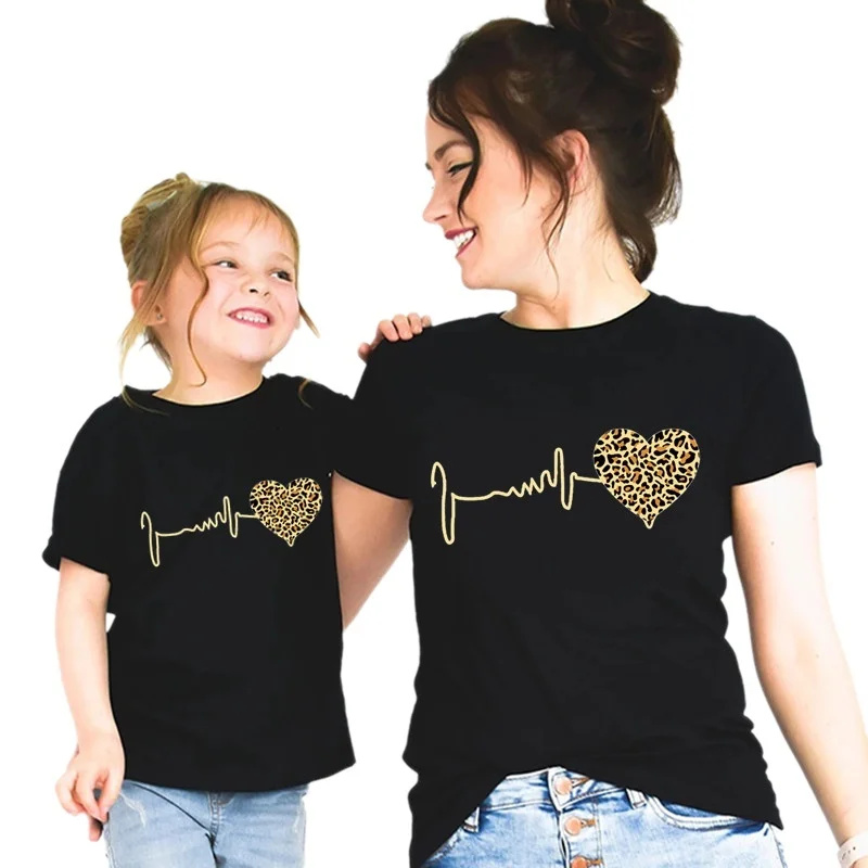 Plant Parent T Shirt - Kaos Keluarga Leopard Heart Atasan Lengan