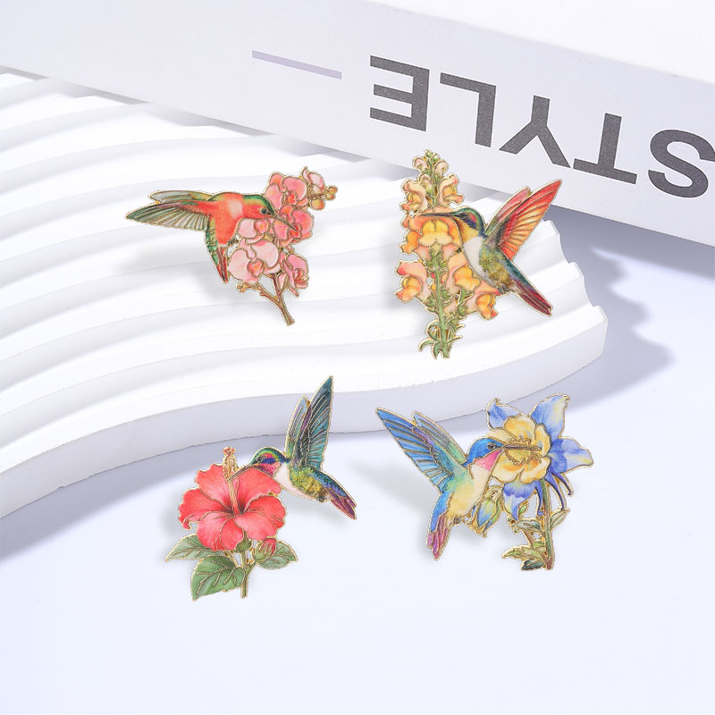 Lencana Pin Enamel Bertema Bur - Plant Parenthood ulasan dan harga
